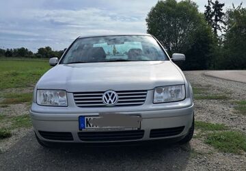 VW Bora 182.500 km 1.650 &euro; Oberhausen Rheinhausen 68794