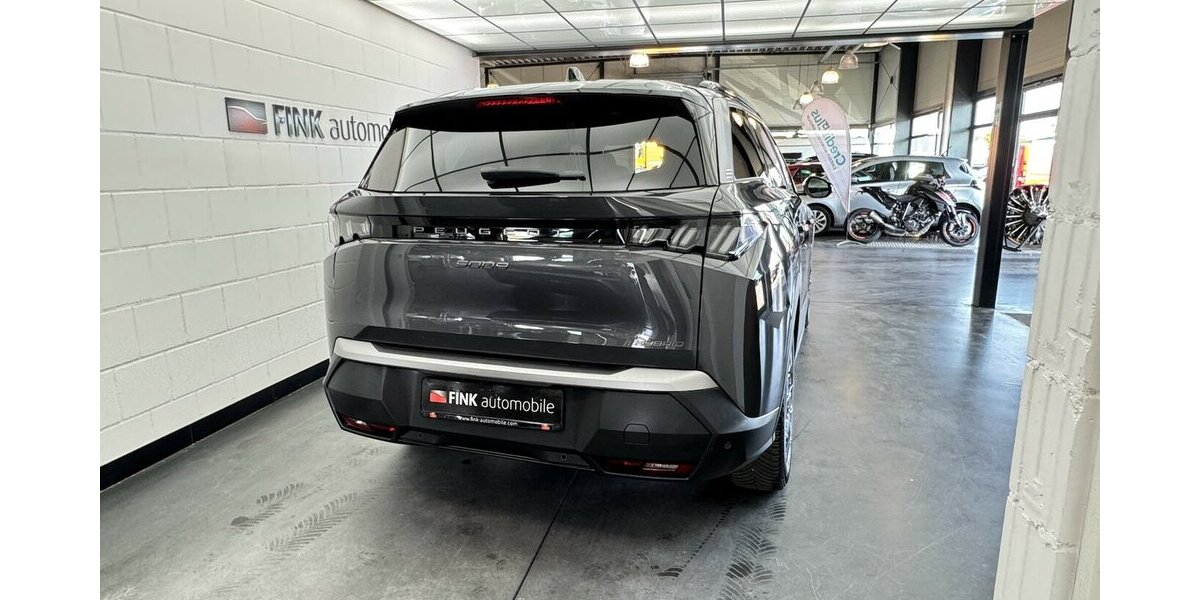 Peugeot 5008 145 Mild Hybrid Allure7 Sitzer LED CAM 30.800 km 27.520 &euro; Lich 35423