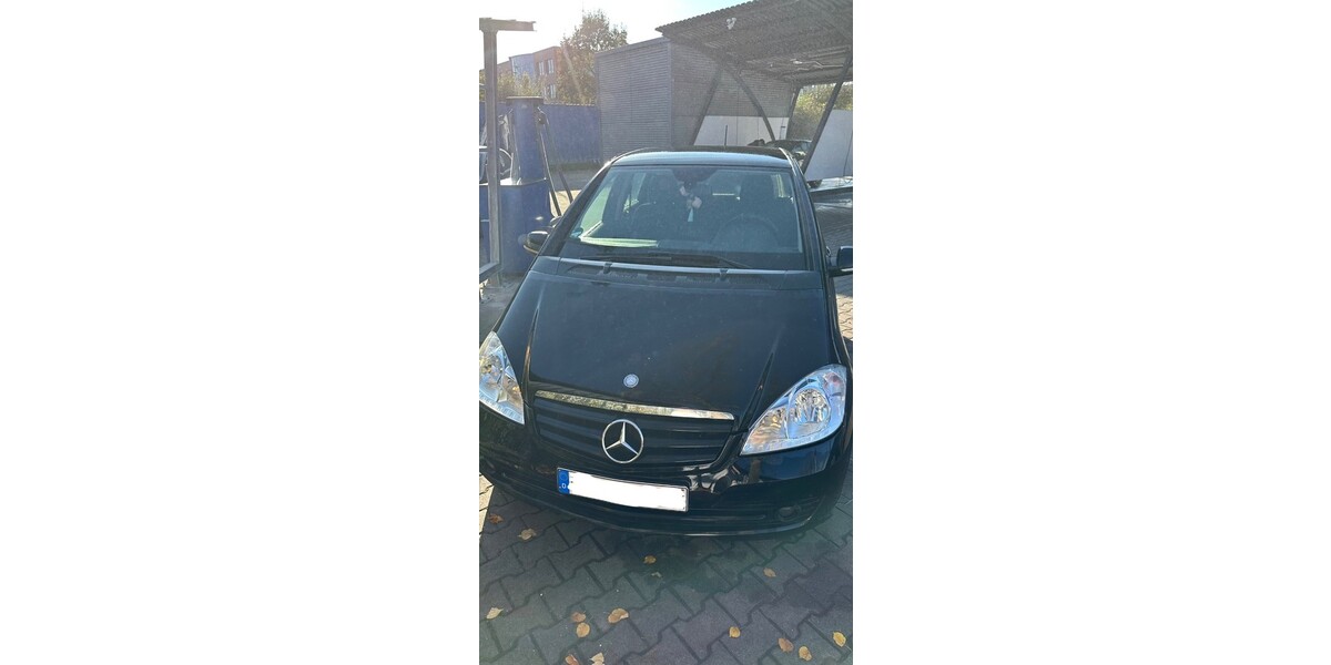 Mercedes-Benz A 180 197.262 km 2.700 &euro; Dietzenbach 63128
