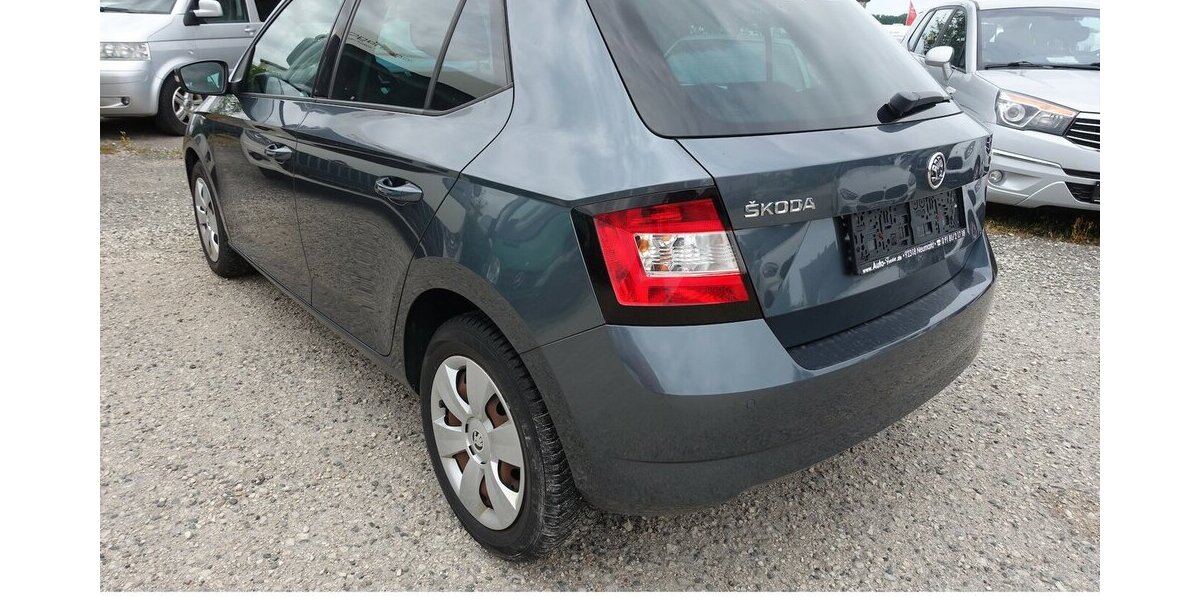 Skoda Fabia Ambition Klimatronik PDC Sitzheizung 120.800 km 6.950 &euro; Neumarkt/OPf 92318
