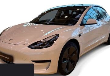 Tesla Model 3 45.270 km 28.600 &euro; Hanau 63457