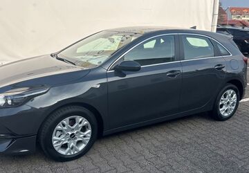 Kia ceed / Ceed 19.990 km 24.990 &euro; Bad Tabarz 99891