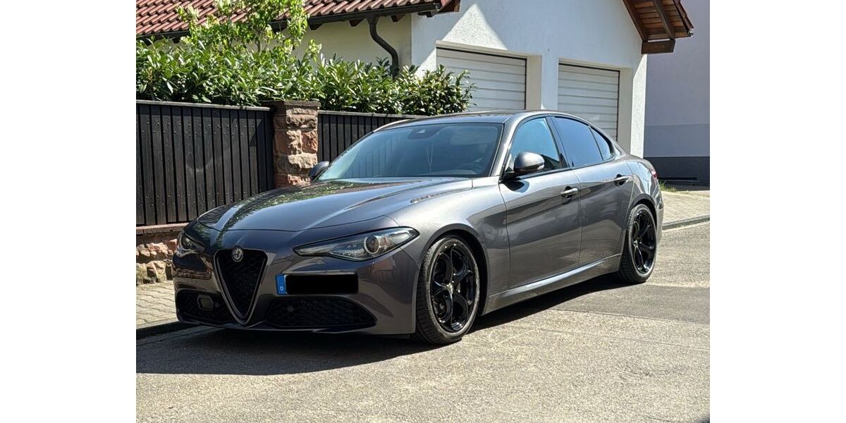 Alfa Romeo Giulia 143.000 km 20.000 &euro; Lorsch 64653