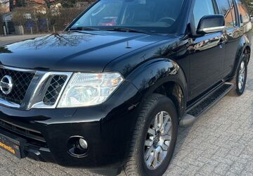 Nissan Pathfinder 245.000 km 10.800 &euro; Berlin 13158
