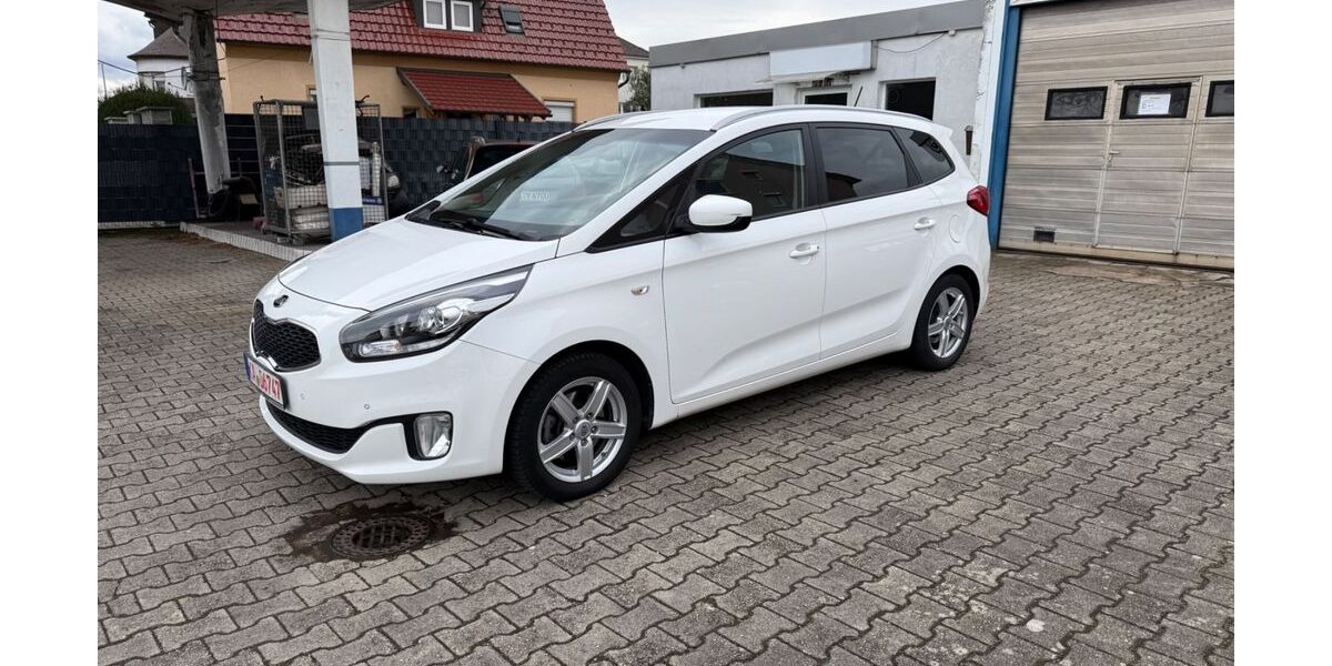 Kia Carens 63.500 km 11.250 &euro; Bruchsal 76646