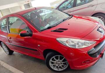 Peugeot 206 90.000 km 3.300 &euro; Köln 50767