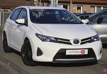 Toyota Auris 100.000 km 7.990 &euro; Dülmen 48249