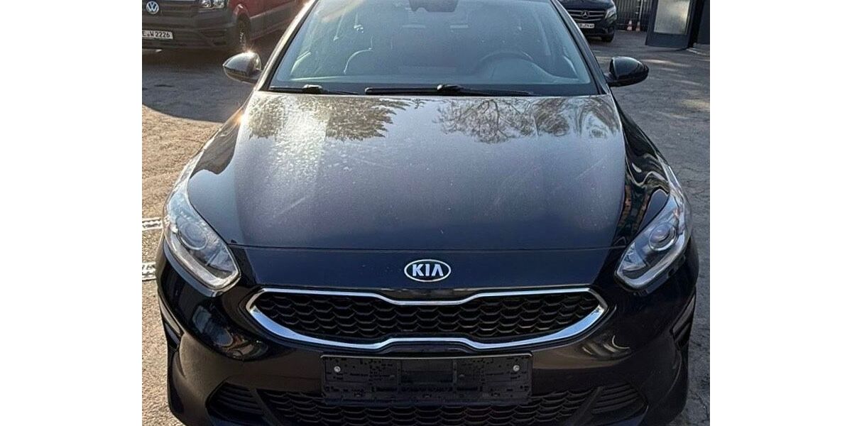 Kia ceed / Ceed 255.000 km 8.990 &euro; Berlin 12347