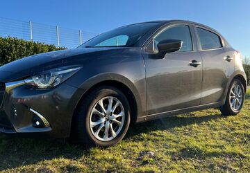 Mazda 2 63.000 km 14.100 &euro; Stuhr 28816