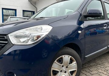 Dacia Lodgy 110.000 km 7.949 &euro; Gummersbach (Zwischen Toom Markt und ATU) 51645