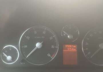 Peugeot 407 174.000 km 2.500 &euro; Zuzenhausen 74939