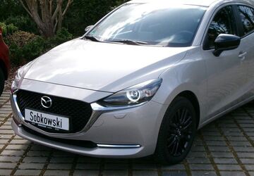 Mazda 2 46.940 km 17.490 &euro; Berlin 13407