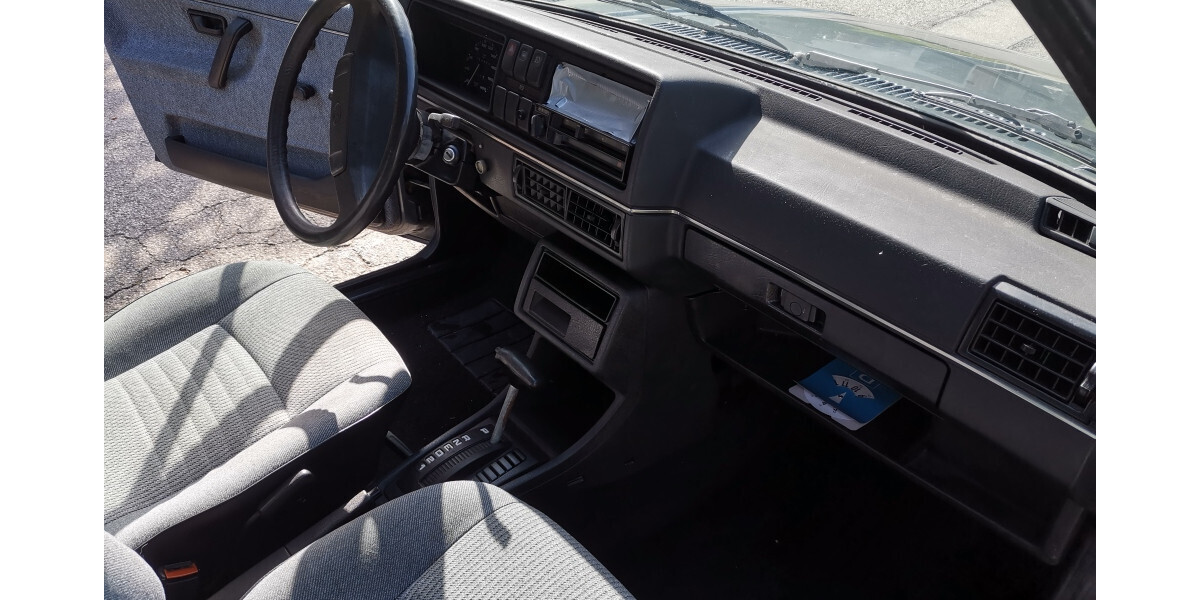 VW Jetta,1986,Diesel,Automatik 54 PS 160.000 km 5.880 &euro; Attenkirchen 85395