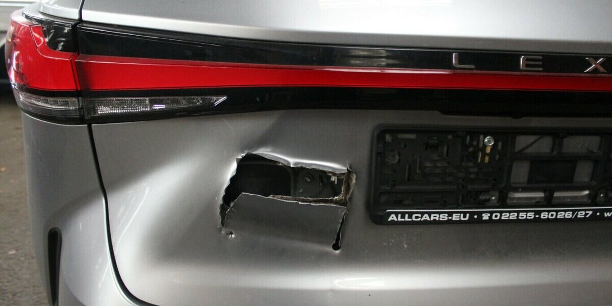 Lexus RX 500H F Sport 9.985 km 59.980 &euro; Euskirchen 53881