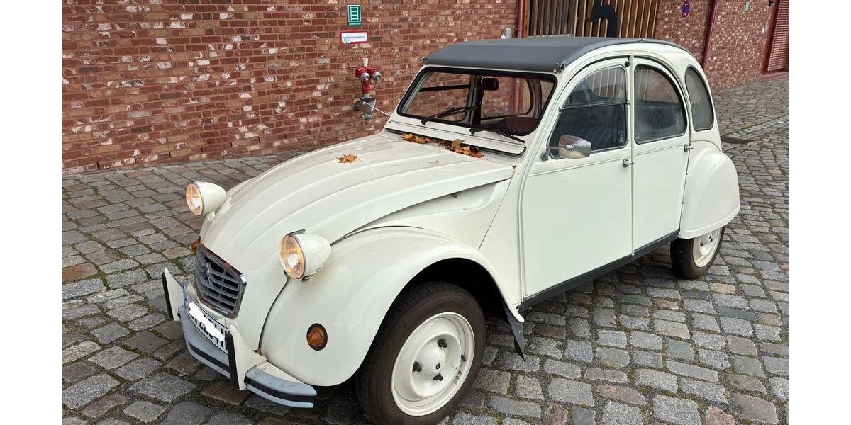 Citroen 2 CV 104.000 km 9.990 &euro; Berlin 10829