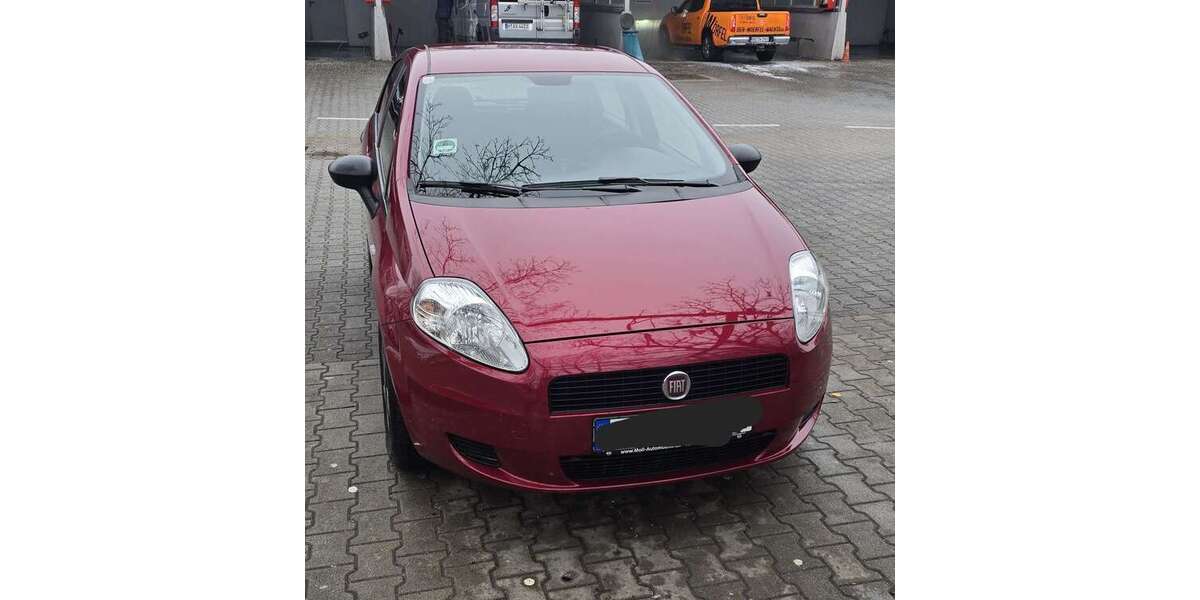 Fiat Punto 136.000 km 3.000 &euro; München 80636