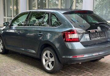 Skoda Rapid 122.000 km 9.999 &euro; Darmstadt 64293