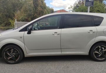 Toyota Corolla Verso 254.000 km 3.500 &euro; Frankfurt am Main 65933