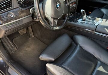 BMW 740 252.000 km 13.990 &euro; Regensburg 93055