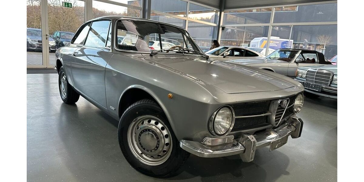 Alfa Romeo GT 53.000 km 30.990 &euro; Forchtenberg 74670