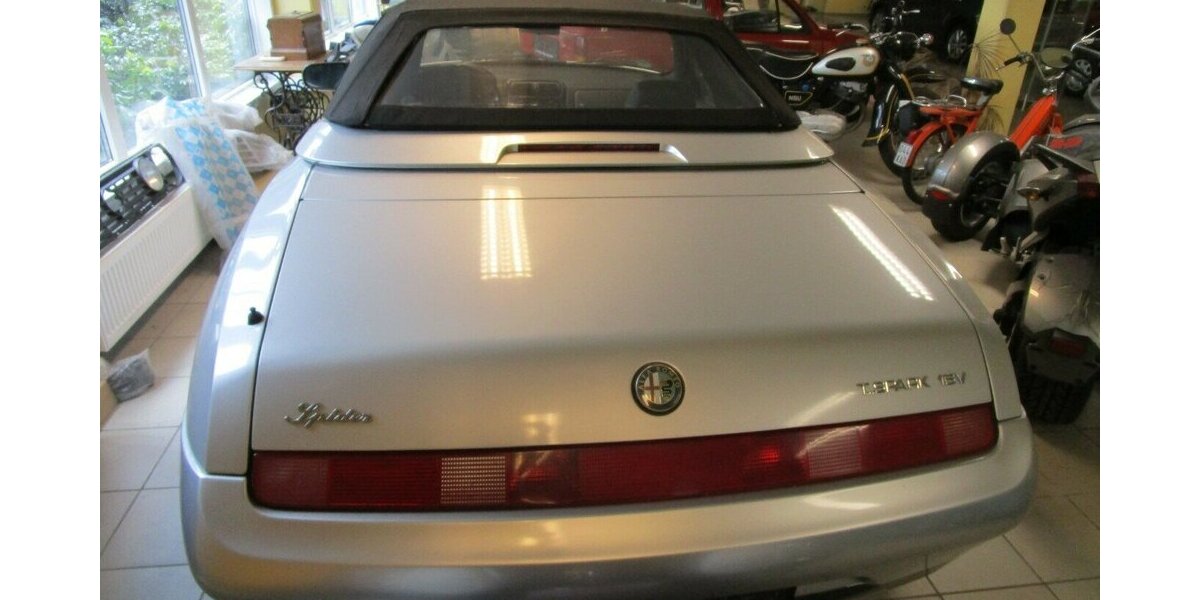 Alfa Romeo Spider 2.0 16V T.Spark L 192.300 km 4.985 &euro; Hirschberg 69493