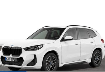 BMW iX1 13.956 km 42.700 &euro; Berlin 14057