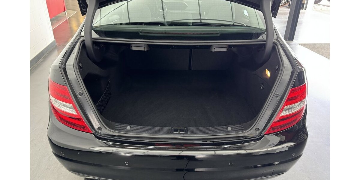 Mercedes-Benz C 220 CDI BlueEfficiency Sitzheizung Navi 186.000 km 6.850 &euro; Lich 35423