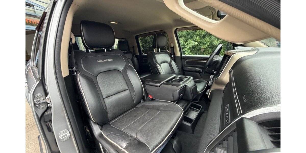 Dodge RAM 1500 Hemi Laramie4x4