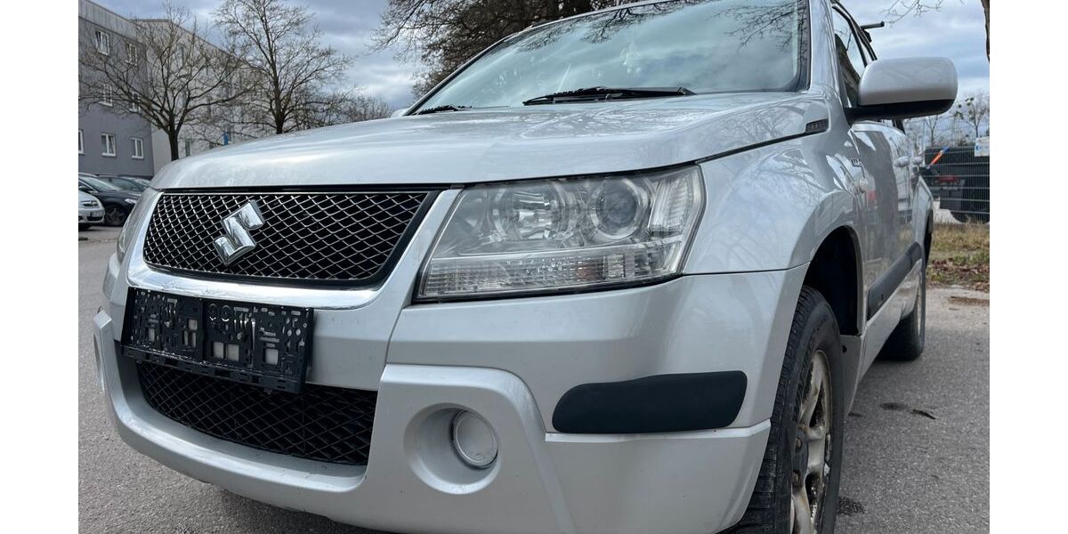 Suzuki Grand Vitara 144.295 km 4.300 &euro; München 80939