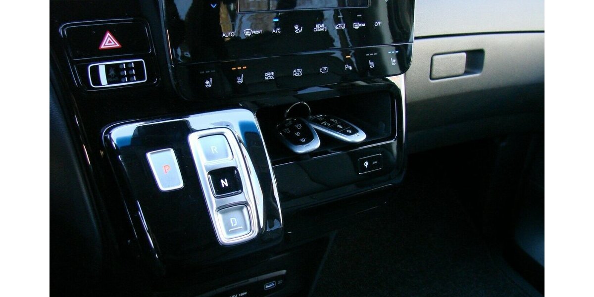 Hyundai Staria Prime 2.2CRDI 9-Sitzer ACC LED 24.308 km 39.980 &euro; Falkensee 14612