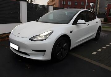Tesla Model 3 50.000 km 25.490 &euro; Kirchberg/Untermitterdorf 94259