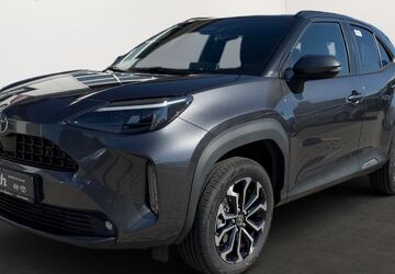 Toyota Yaris Cross 2.500 km 31.590 &euro; Überlingen 88662