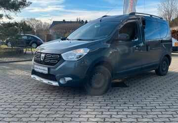 Dacia Dokker 83.000 km 14.490 &euro; Zeitz 06712