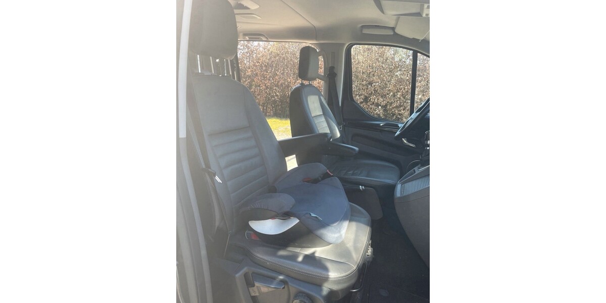 Ford Tourneo Custom Bus 140.000 km 28.000 &euro; Süderstapel 