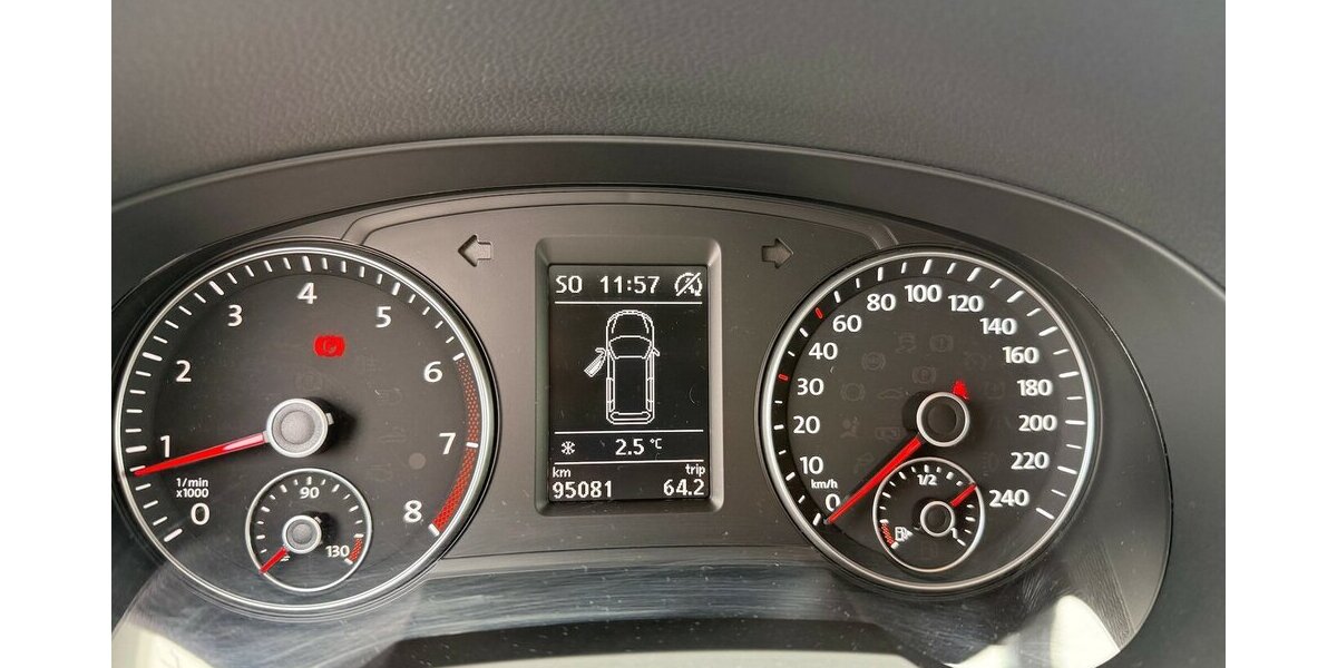 VW Sharan 1.4 TSI Comfortline 7Sitze/Navi/Scheckh 95.100 km 17.999 &euro; Frankfurt 60386