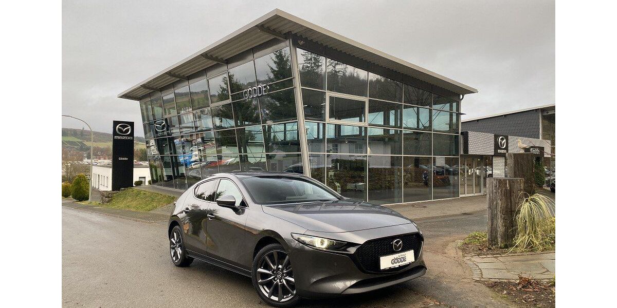 Mazda 3 20.062 km 25.990 &euro; Schmallenberg 57392