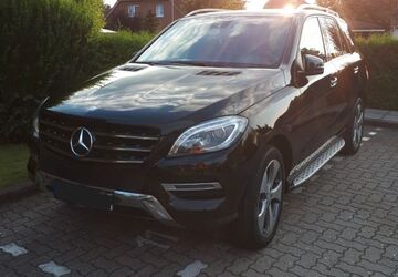 Mercedes-Benz ML 350 117.000 km 24.900 &euro; Appen 25482