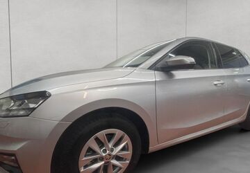 Skoda Fabia 17.000 km 20.680 &euro; Flensburg 24944