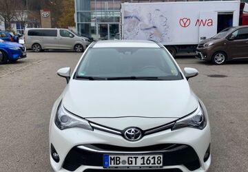 Toyota Avensis 125.000 km 17.490 &euro; Miesbach 83714