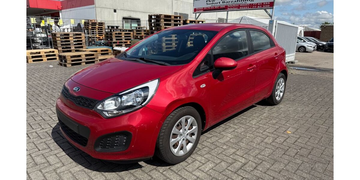 Kia Rio 198.000 km 3.299 &euro; Euskirchen 53879