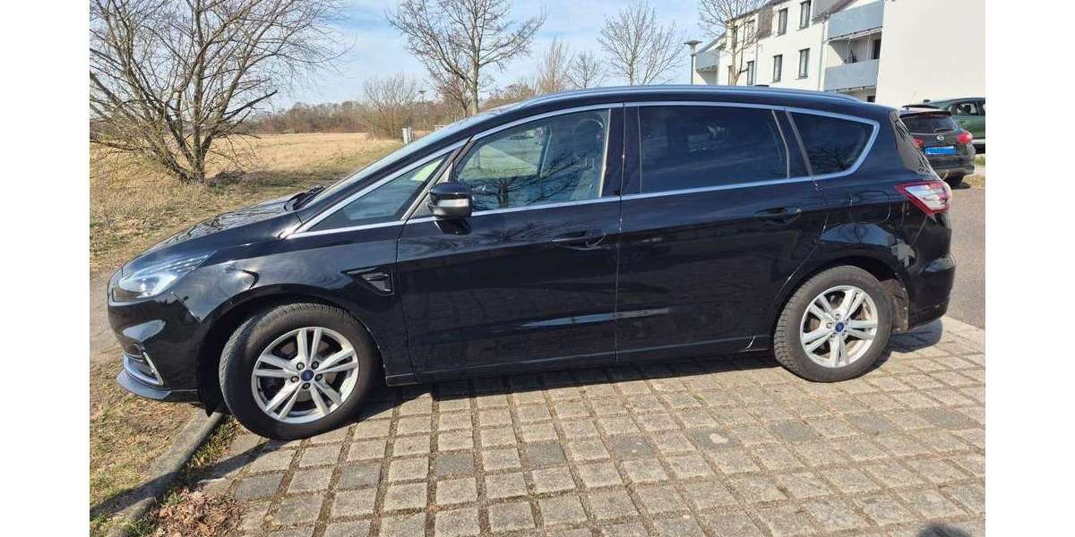 Ford S-Max 89.000 km 23.599 &euro; Brieselang 14656