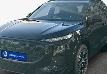 Audi Q3 8.000 km 68.480 &euro; Husum 25813