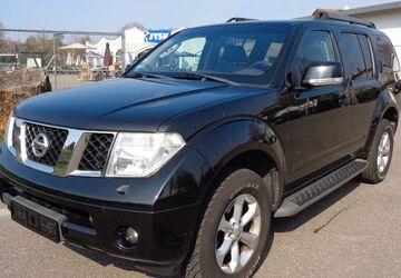 Nissan Pathfinder 277.500 km 5.990 &euro; Breisach am Rhein 79206