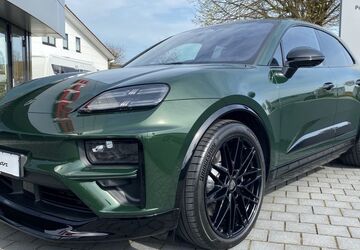 Porsche Macan 4.900 km 134.890 &euro; Raubling 83064