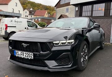 Ford Mustang 20.000 km 54.000 &euro; Gudensberg 34281