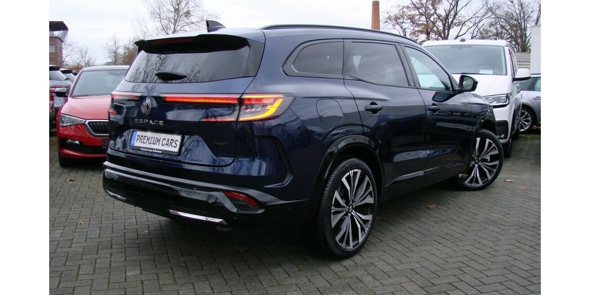 Renault Espace Iconic 6 eTech Hybr 4Contr H&K Matirix Pano 29.698 km 33.980 &euro; Falkensee 14612