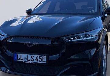 Ford Mustang Mach-E 31.500 km 39.800 &euro; Utting 86919