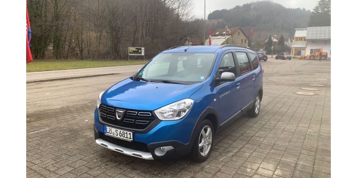 Dacia Lodgy 84.000 km 8.800 &euro; Häg-Ehrsberg 79685