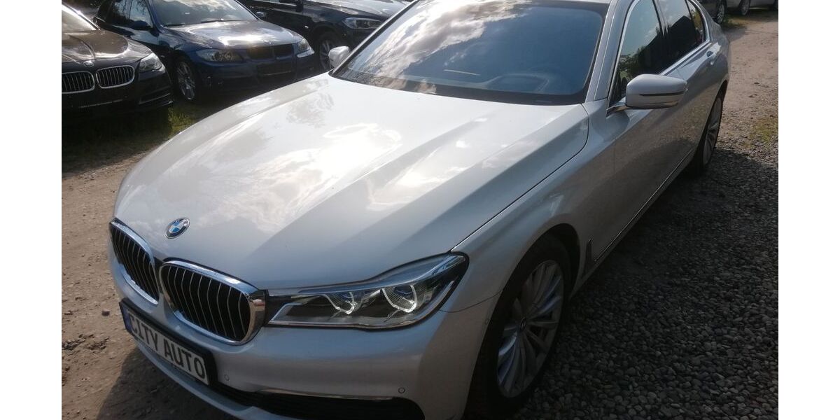 BMW 750 236.100 km 29.970 &euro; Berlin - Französische Buchholz 13127