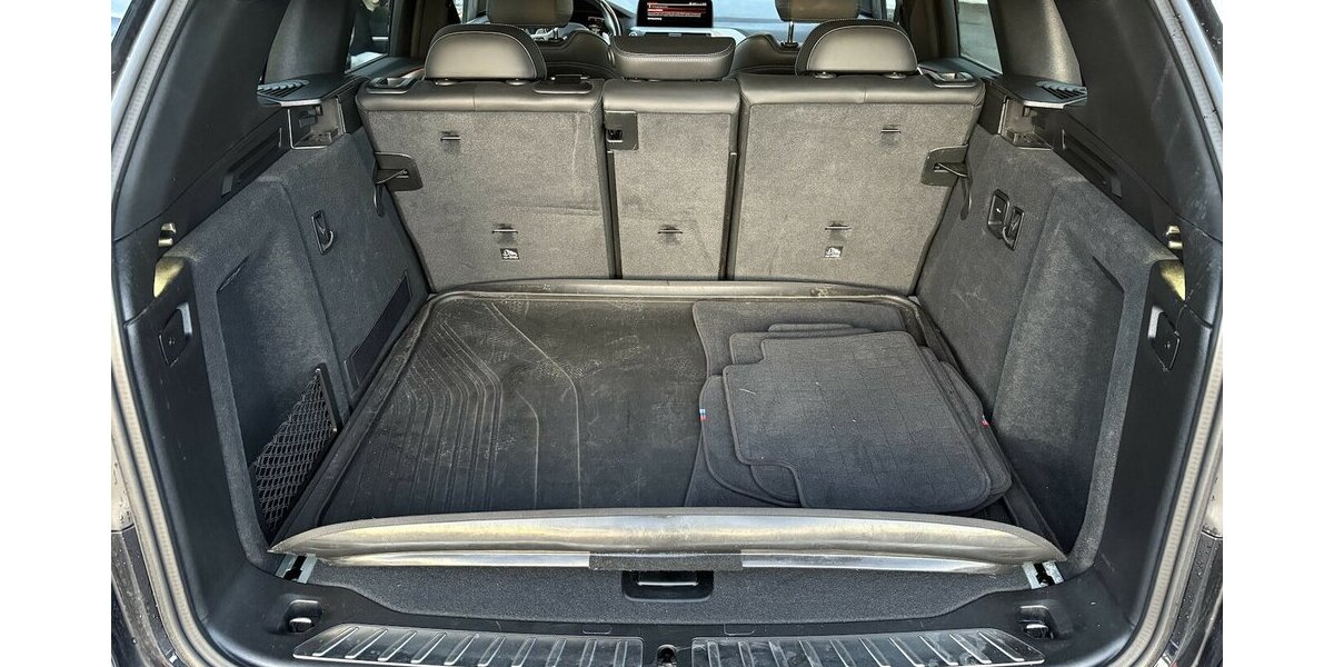 BMW X3 xDrive 30 d M Sport CARPLAY/NAVI/DAB/LED/AHK 81.948 km 39.900 &euro; Villingen-Schwenningen 78054